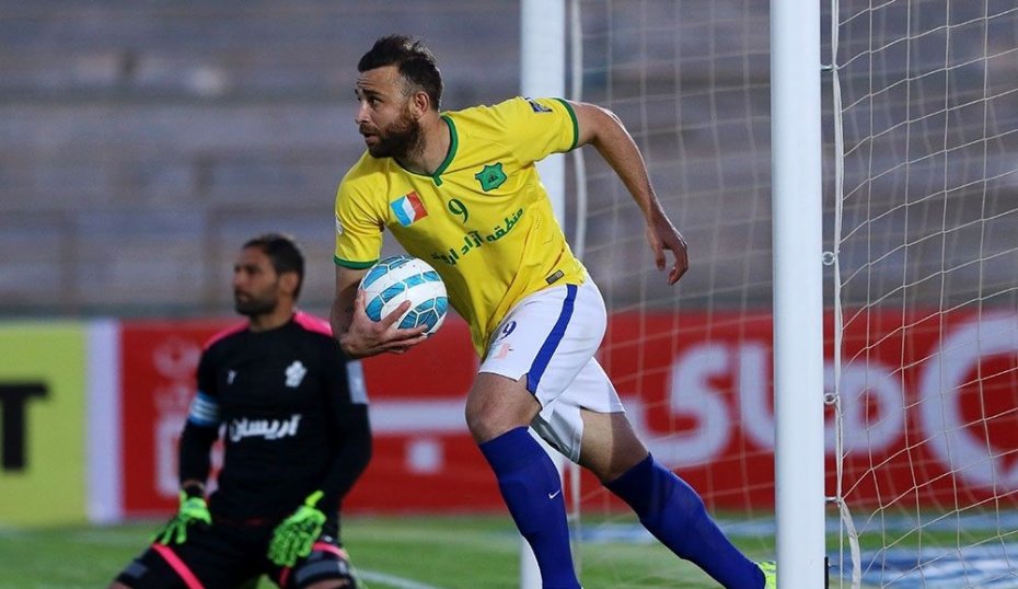 رضا نوروزی: ده گل به استقلال و یک گل به پرسپولیس زده ام 