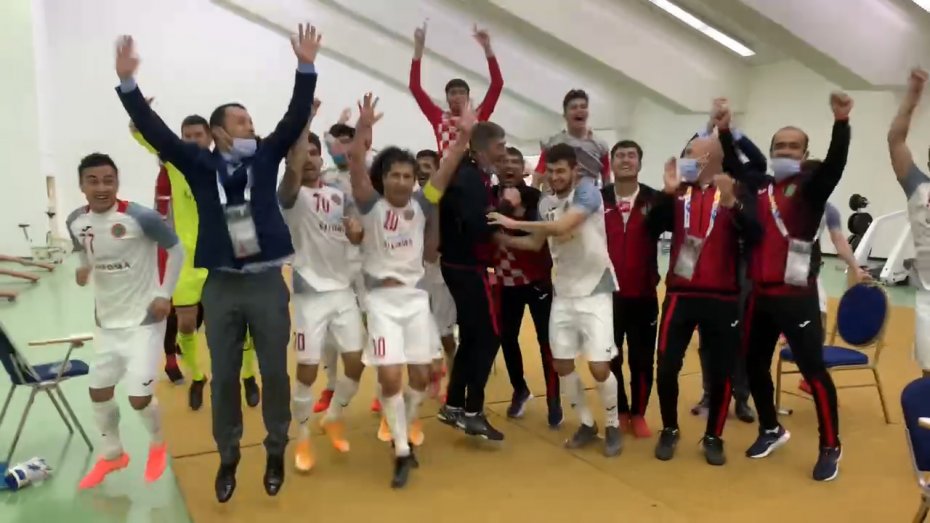 شادی بازیکنان استقلال تاجیکستان پس از برد باورنکردنی