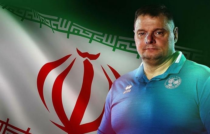 پاسخ سرمربی تیم ملی والیبال درباره بازیکن سالاری و شانس ایران در المپیک