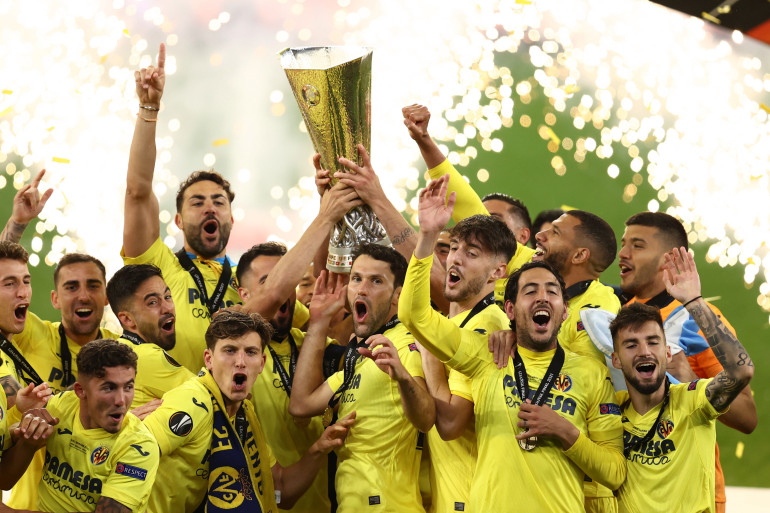 جشن قهرمانی ویارئال در لیگ اروپا 2021