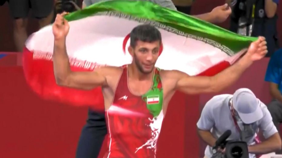شادی محمدرضا گرایی پس از کسب طلای المپیک
