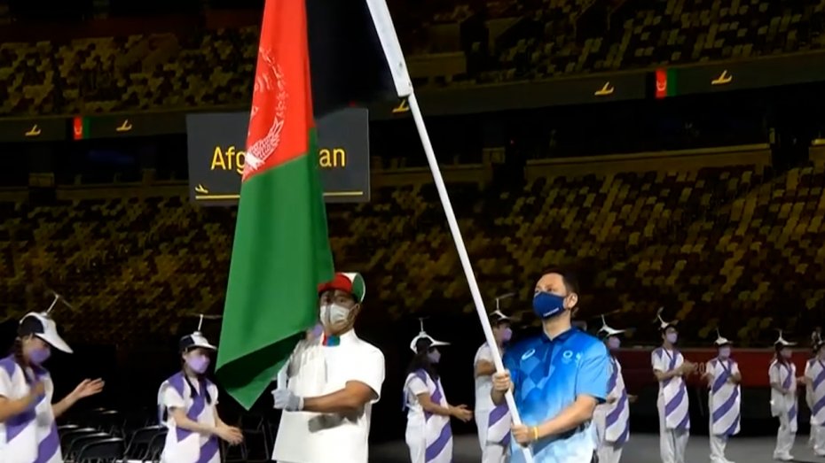 حضور نمادین پرچم افغانستان در افتتاحیه پارالمپیک