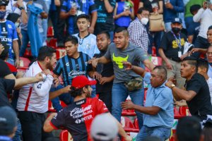 فاجعه در فوتبال مکزیک؛ 17 نفر کشته و 22 مجروح