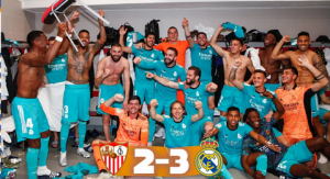 شادی بازیکنان رئال مادرید پس از کامبک مقابل سویا