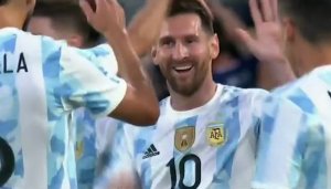 هتریک لیونل مسی برای آرژانتین مقابل استونی