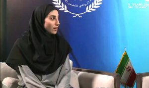 گفتگو با ناهید کیانی ; از بازیهای اسلامی تا نگاه او به حجاب