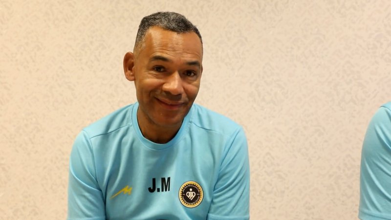 مورایس: از افتخارات امیر قلعه نویی آگاهی کامل دارم