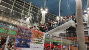 ازدحام هواداران پیش از ورود تیم ملی کشتی به ایران