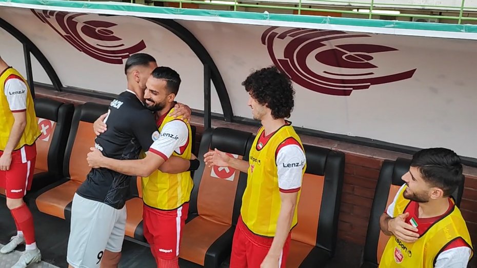 خوش و بش اسدی و عباس زاده با نیمکت پرسپولیس
