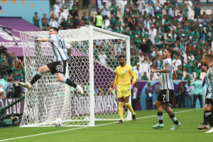 گل اول آرژانتین به عربستان توسط لیونل مسی