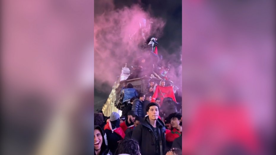 شادی هواداران مراکش بعد از صعود به نیمه نهایی