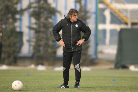 ساپینتو: تنها مشکل، غیبت برخی از بازیکنانم است