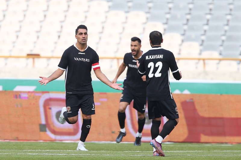 گل اول ون‌پارس به پرسپولیس (پنالتی کیانی)