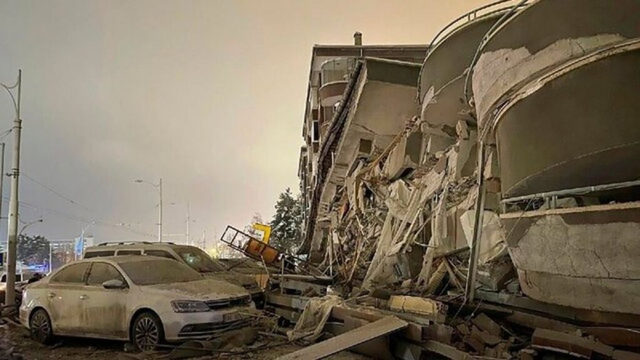 ورزشکاران زیر آوار در زلزله ترکیه