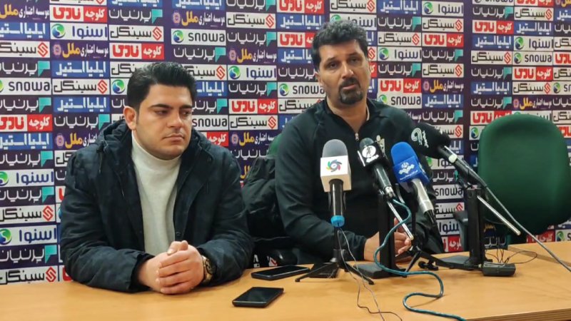 حسینی: ساپینتو درباره احترام صحبت می‌کند؟!
