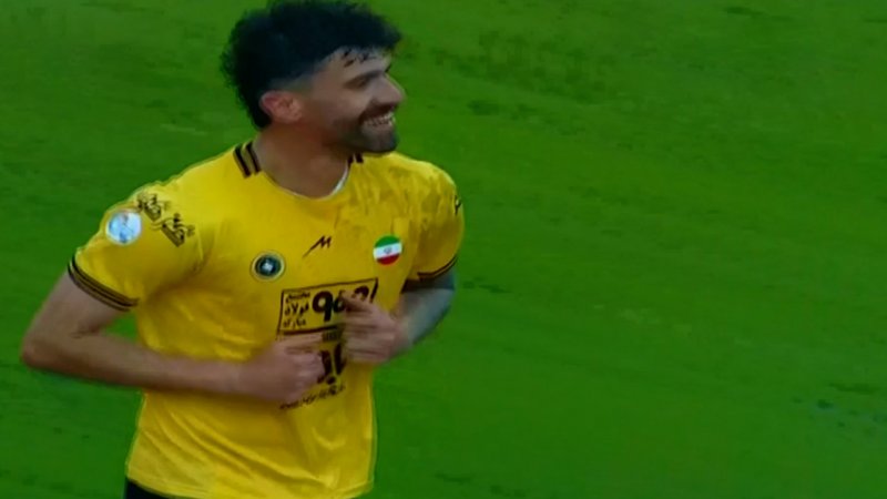 گل دوم سپاهان به زنیت توسط دانشگر
