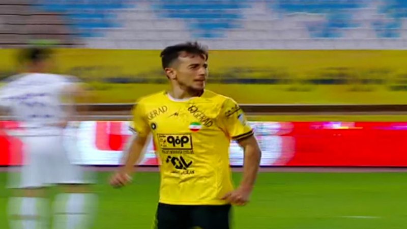 سوپرگل احمدزاده، گل اول سپاهان به هوادار