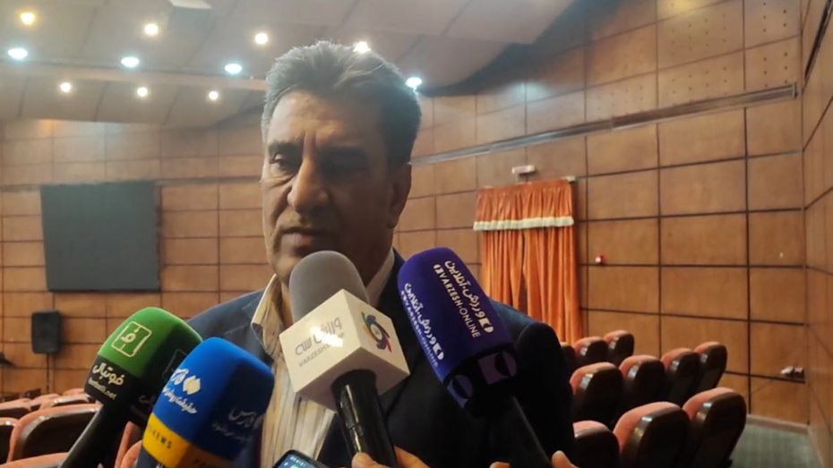 افشاریان: با تمام وجود از قلعه‌نویی حمایت می‌کنیم