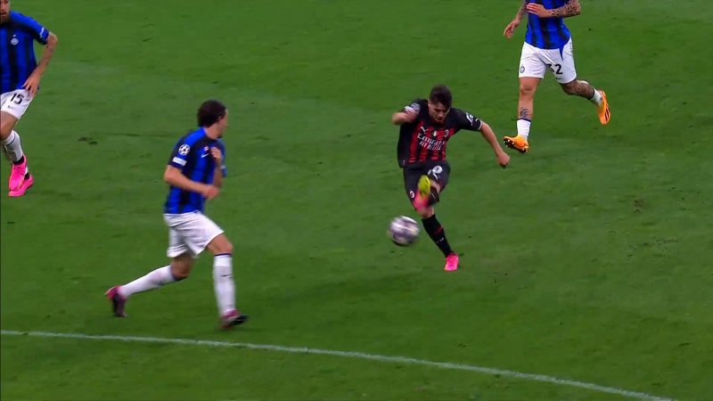 ضربه خطرناک دیاز از کنار دروازه به بیرون رفت