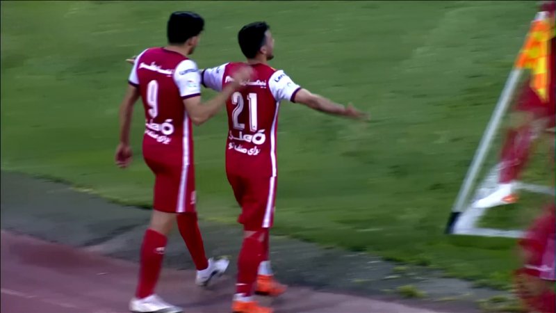 شوت زاویه بسته صادقی؛ گل سوم پرسپولیس به گل گهر