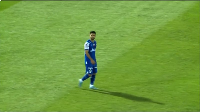 برخورد ضربه مهدی پور به تیر دروازه مس رفسنجان