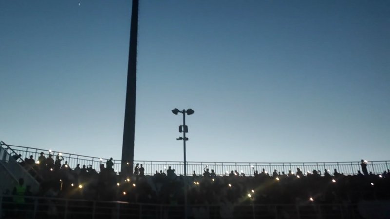 برق در ورزشگاه باهنر کرمان رفت!