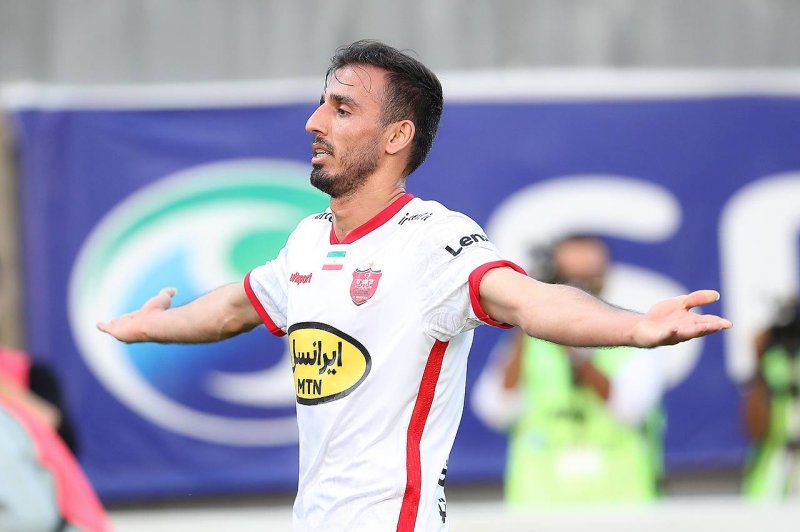 گل دوم پرسپولیس به نساجی توسط سعید صادقی
