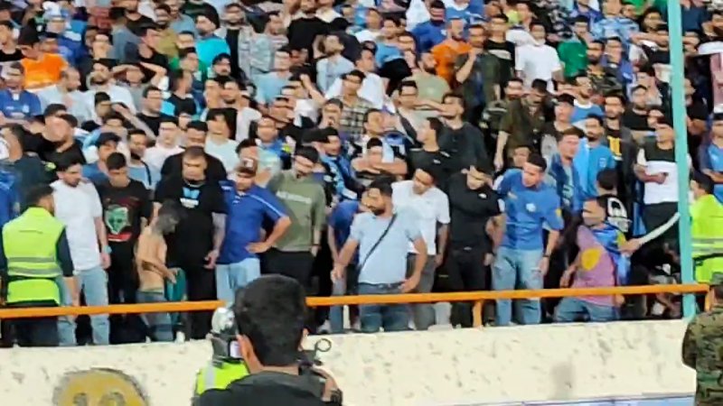 نارنجکی که در جایگاه هواداران استقلال ترکید و قربانی گرفت