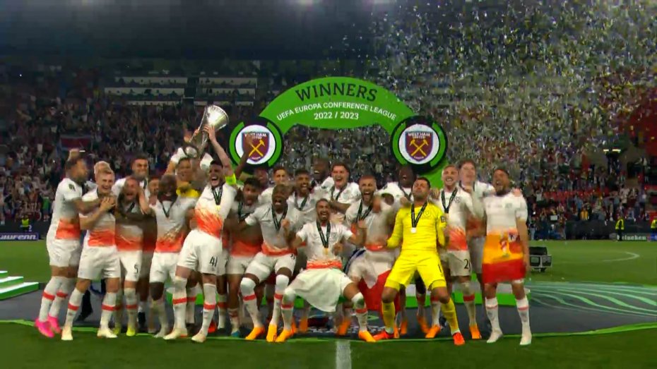 مراسم اهدای جام قهرمانی لیگ کنفرانس اروپا به وستهم