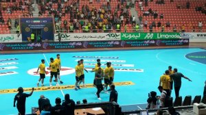 گل ثانیه پایانی پورقاسمی برای سپاهان و انفجار سالن ۲۵ آبان