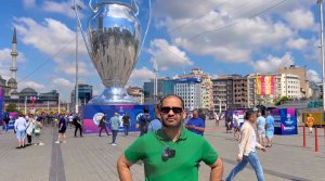 اختصاصی از استانبول: میدان تکسیم و جام غول پیکر