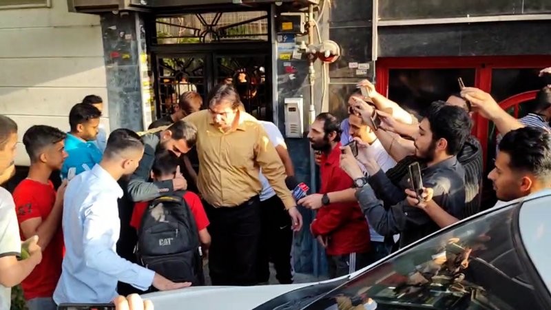 هدیه کنعانی‌زادگان به کودک پرسپولیسی