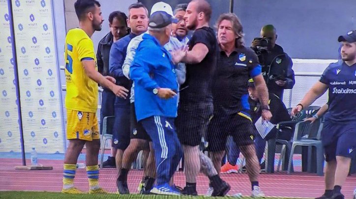 ساپینتو در آپوئل هم ترک عادت نمی‌کند