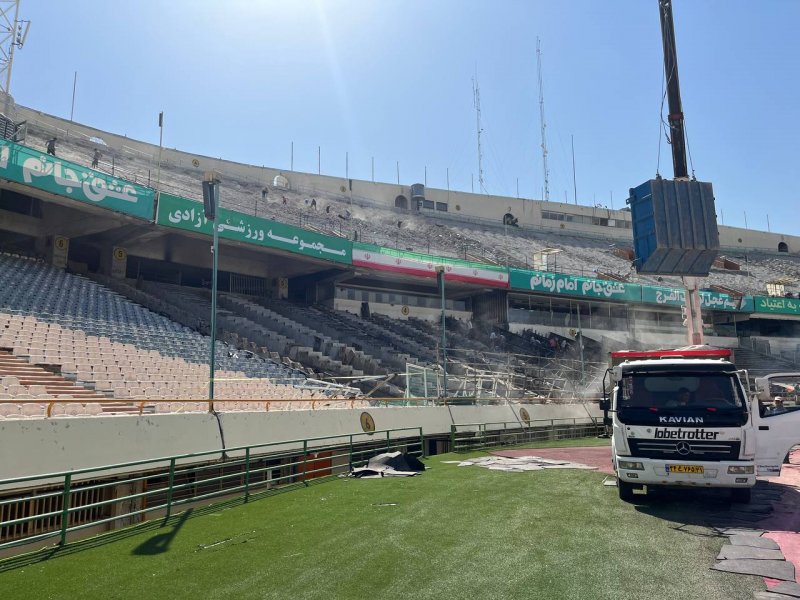 اختصاصی از تعمیرات سکوهای ورزشگاه آزادی