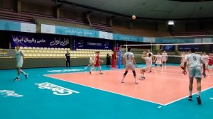 صابر کاظمی در نقش یار تمرینی بازیکنان نوجوان ایران!
