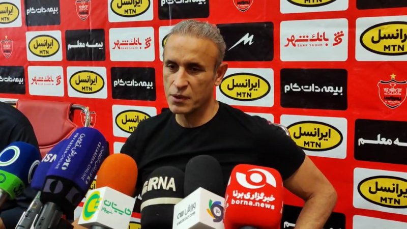 کریم از مفاخر فوتبال ایران است 