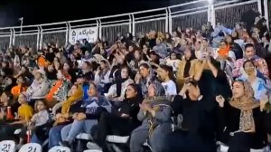 تصاویری از حضور هواداران زن در ورزشگاه سیرجان