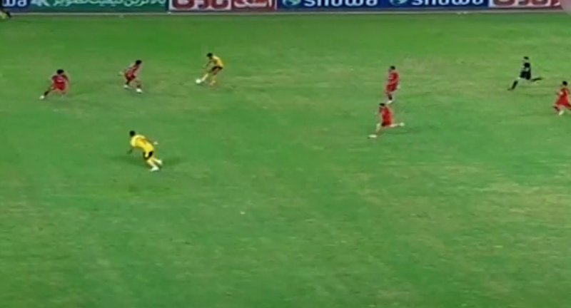اشتباه داور در اعلام آفساید برای سپاهان