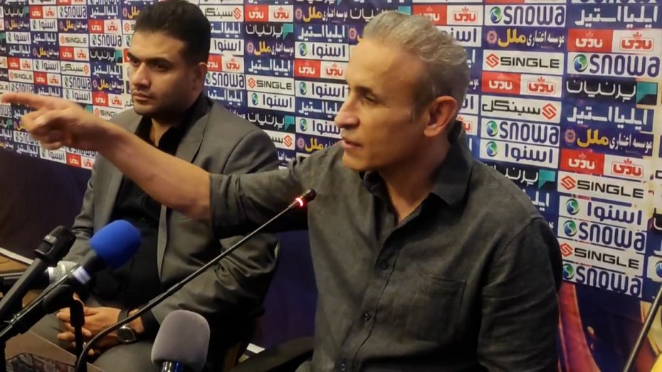 با چه رویی رونالدو و مربی النصر را به رختکن بیاوریم!