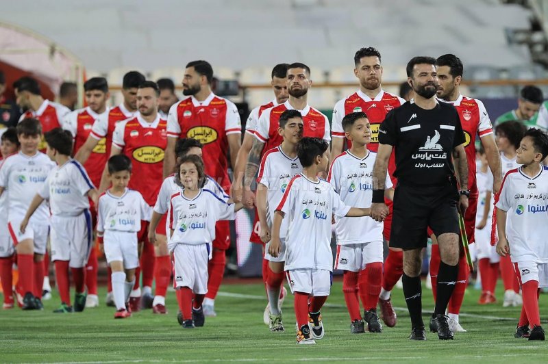 پرسپولیس مشکلی برای جذب مهاجم جدید ندارد