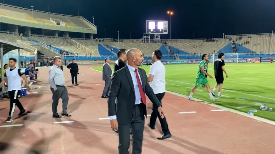 عصبانیت شدید خمس از داور در پایان بازی