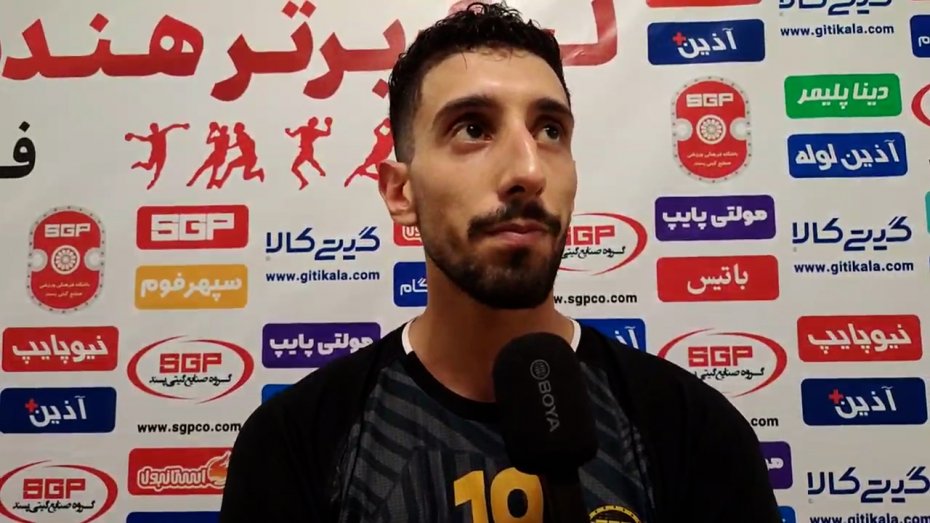 رضا عزتی: بعضی از ملی‌پوشان هنوز تیم ندارند