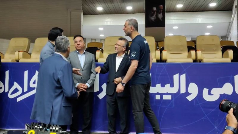 گفت‌وگوی عطایی و داورزنی قبل از شروع تمرین تیم‌ ملی