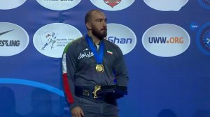 مدال طلای قهرمانی جهان بر گردن امیرحسین زارع