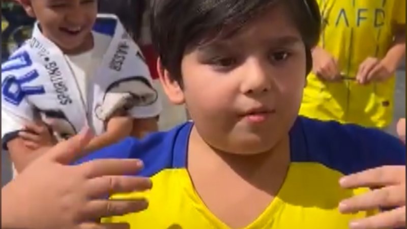 آدرین: فقط یک امضا از رونالدو می‌خواهم