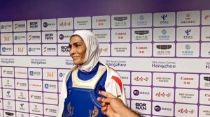 الهه منصوريان: نخواستم حريفم را ناک اوت کنم!