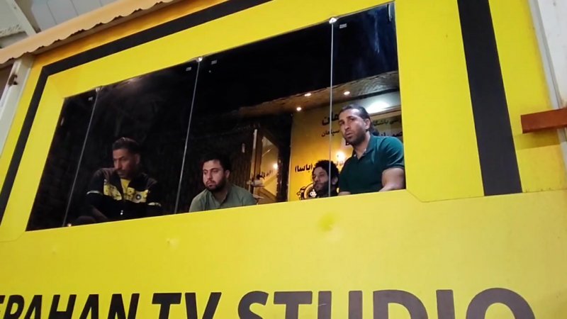 حضور هادی عقیلی اسطوره سپاهانی‌ها در ورزشگاه