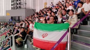 حضور هوادار ایرانی در سالن کشتی 