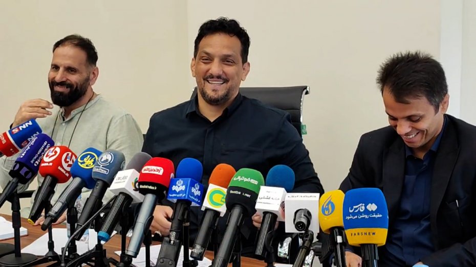 توضیحات درستکار درباره دخالت دبیر در کادر فنی