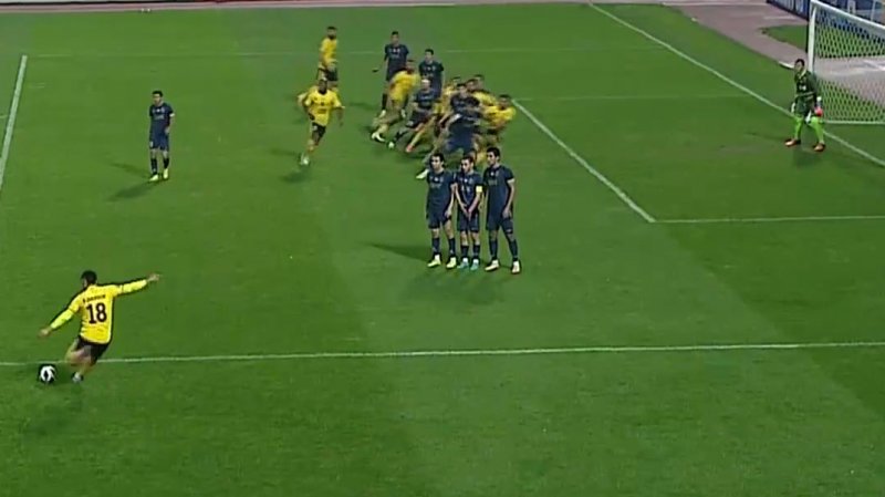 گل اول سپاهان به آلمالیق توسط VAR مردود شد